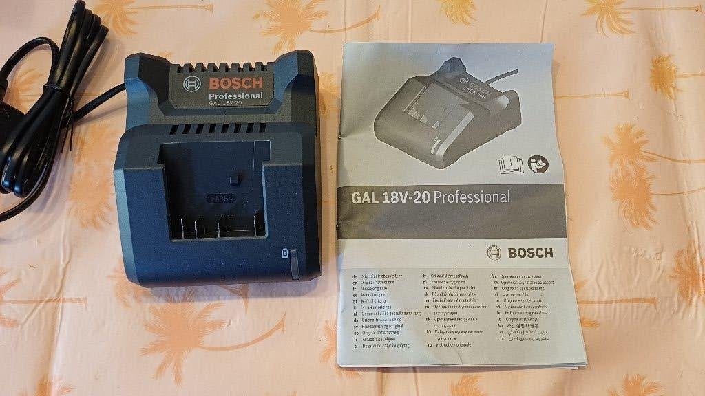 Bosch professional 18volt lader nieuw  2 stuks beschikbaaar, Doe-het-zelf en Verbouw, 600 watt of meer, Nieuw, Ophalen of Verzenden