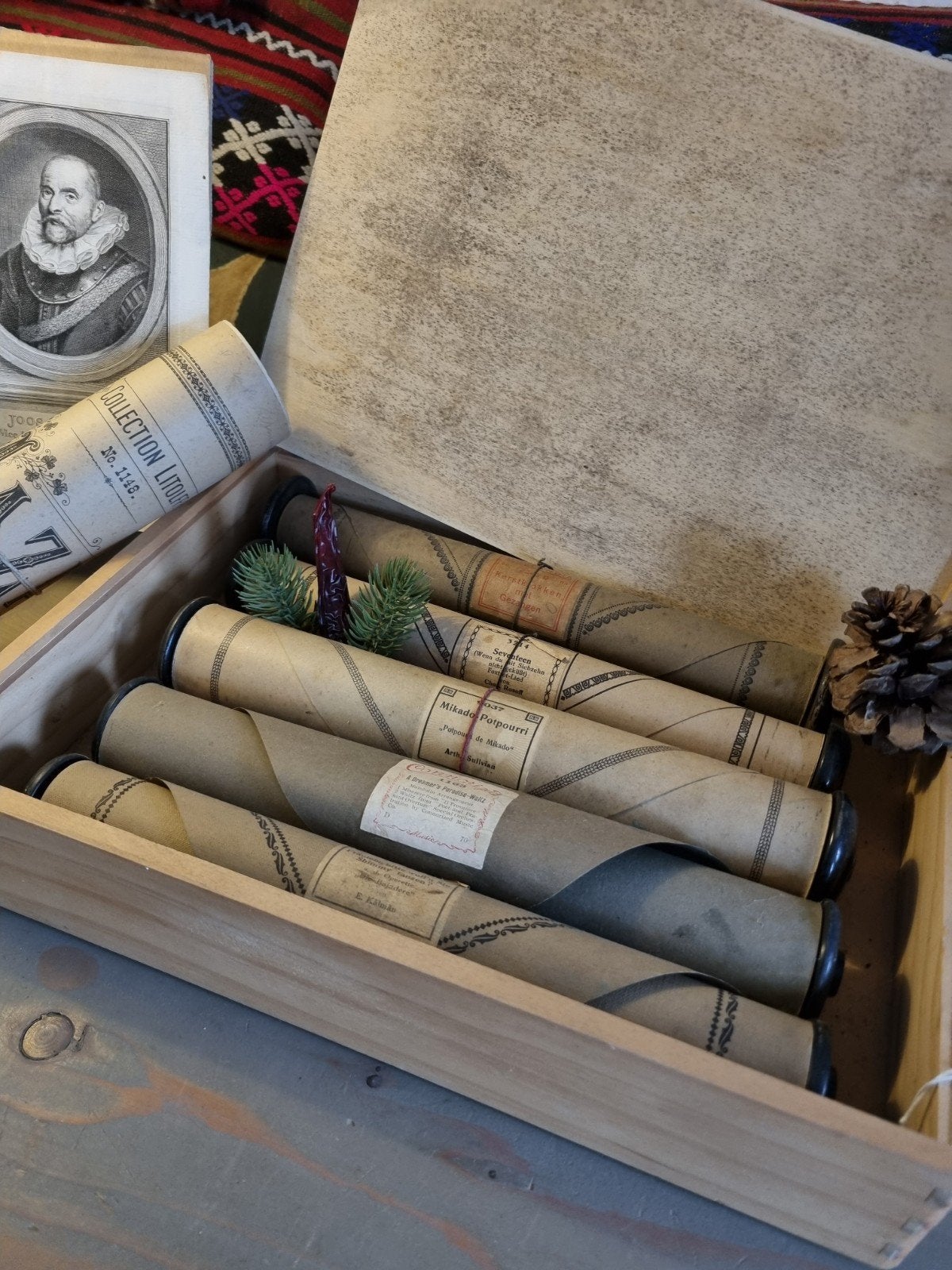 Brocante Box met 5 Pianola rollen, Ophalen of Verzenden