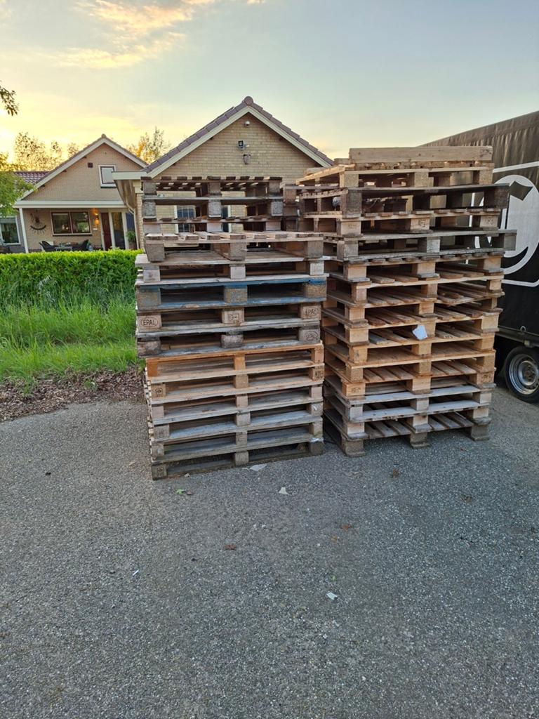 Partij gebruikte pallets, Ophalen, Gebruikt