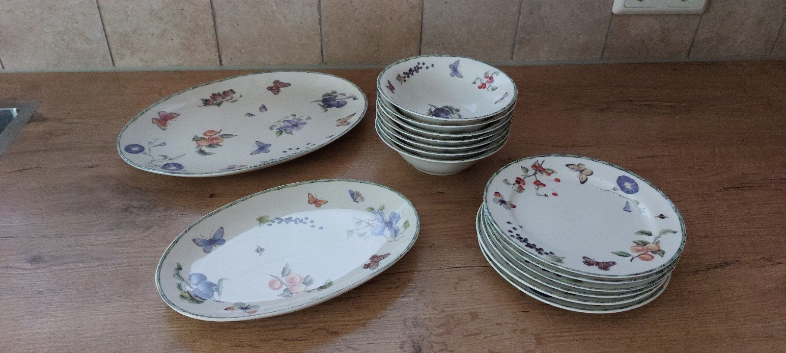 servies Janneke Brinkman, Ophalen, Aardewerk, Overige stijlen, Schaal of Schalen