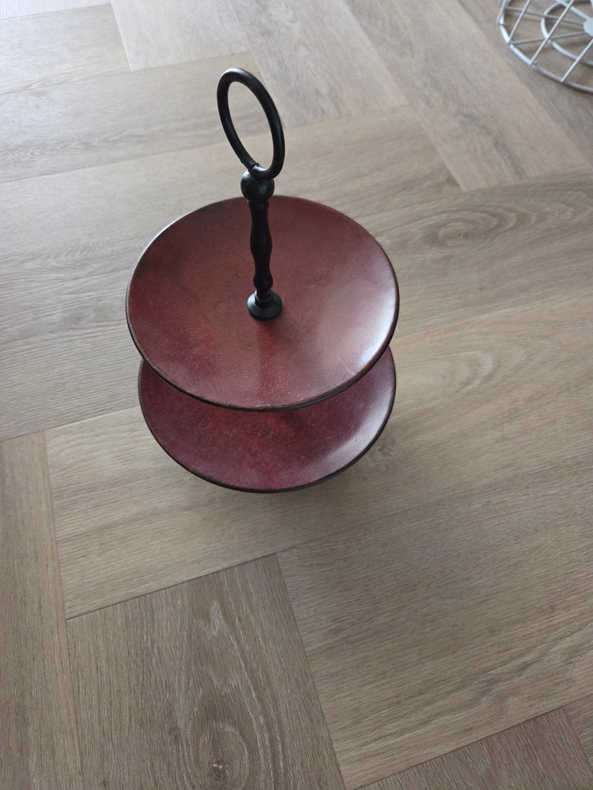 Te koop ijzeren etagere 30 cm hoog, Huis en Inrichting, Woonaccessoires | Etagères, Ophalen of Verzenden, Zo goed als nieuw