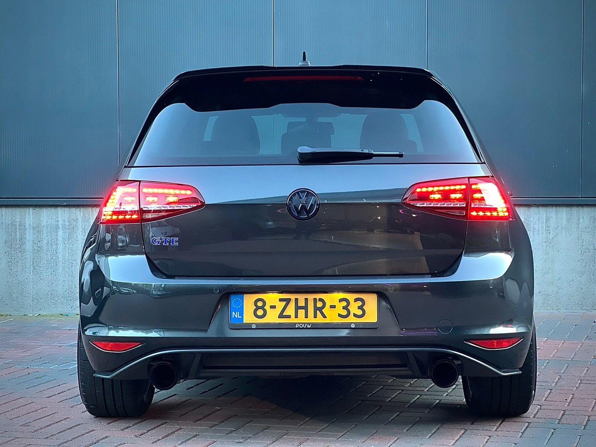 Volkswagen Golf 1.4 TSI GTE * Navi * Cruise * Led * Cam * Go, Auto's, 8 kWh, Stof, Gebruikt, 4 cilinders