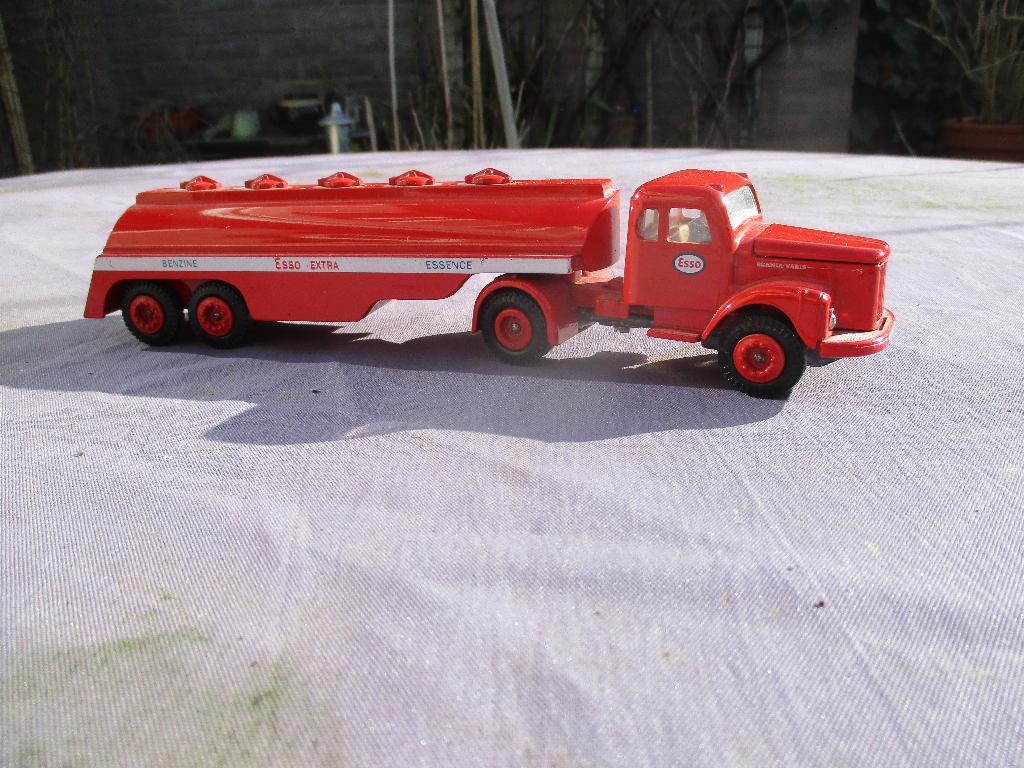 Tekno Scania Vabis ESSO, Verzenden, Zo goed als nieuw, Bus of Vrachtwagen, Tekno
