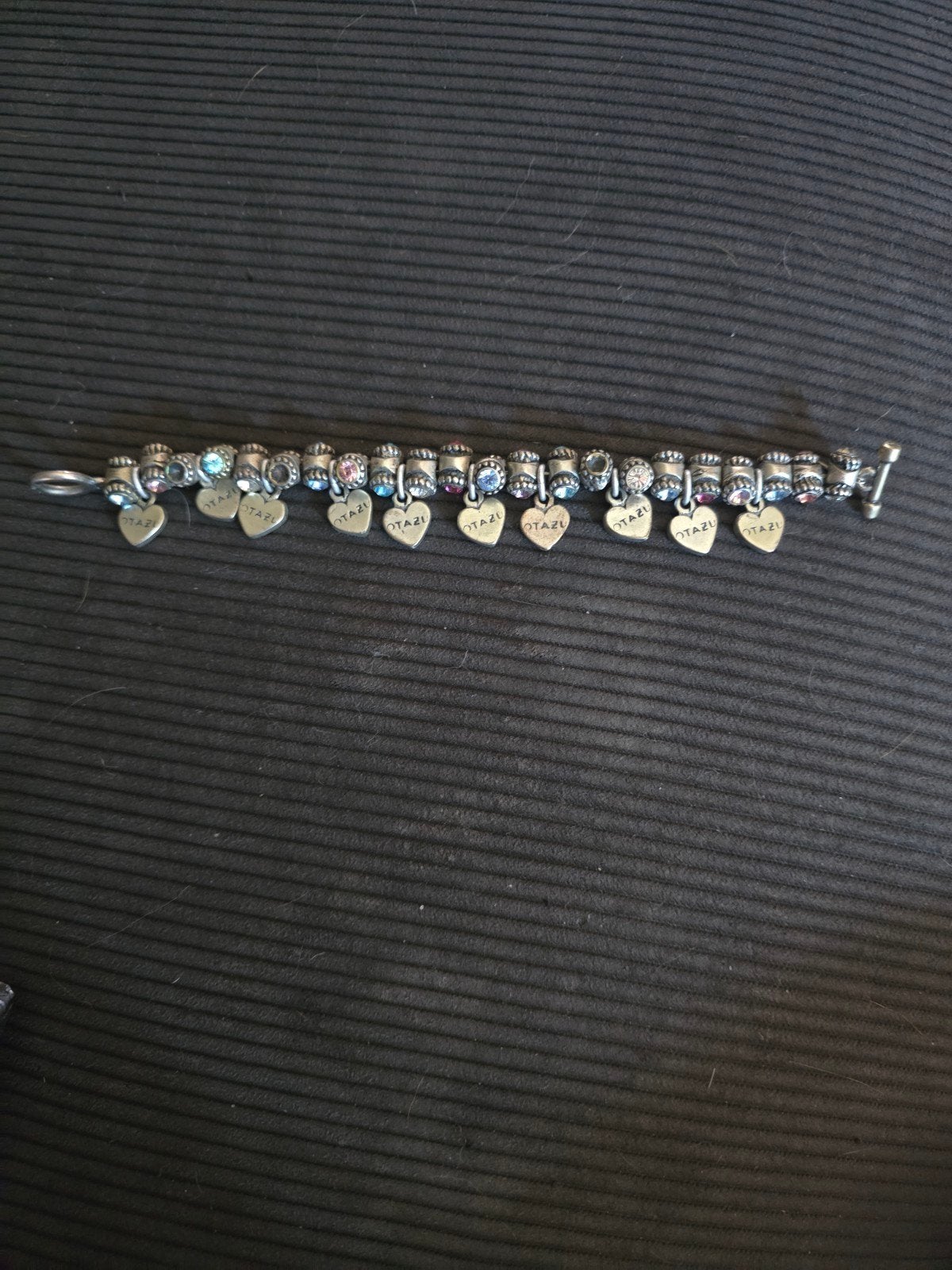 Otazu armband met hartjes en gekleurde steentjes, Overige materialen, Gebruikt, Zilver, Met bedels of kralen