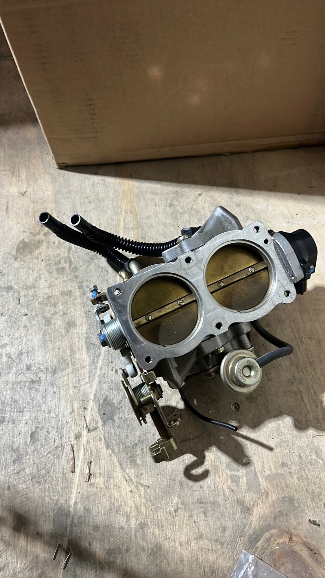 Aprilia rsv1000 gasklephuis 2006-2008, Ophalen of Verzenden