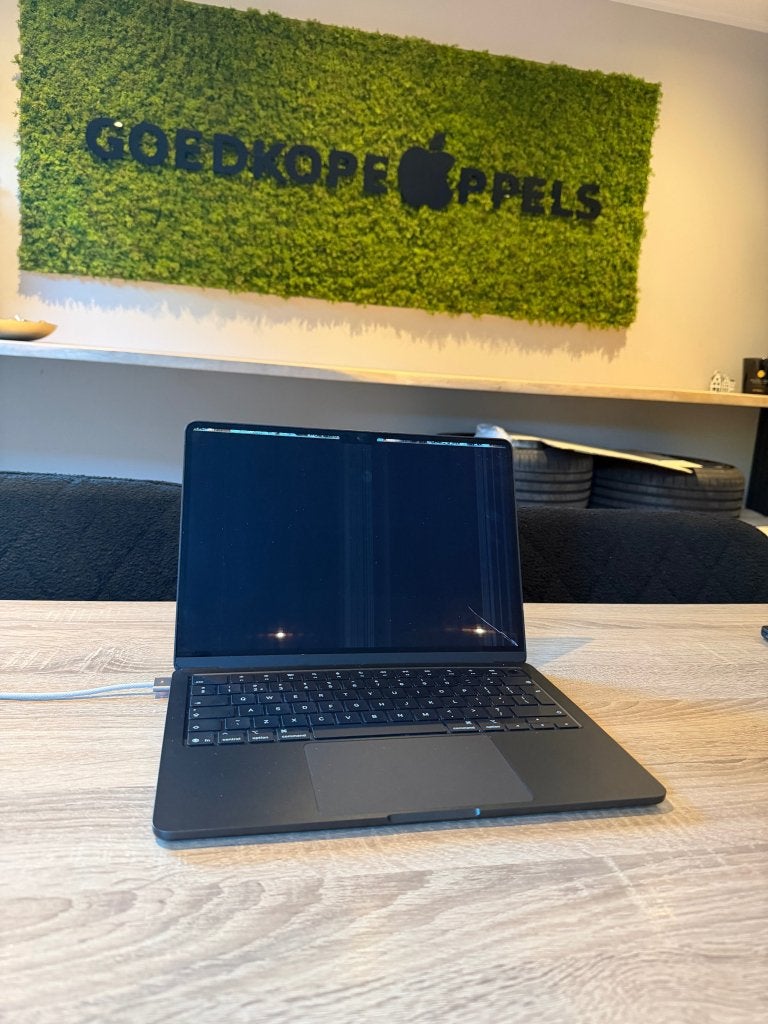 MacBook Air 13 inch m4 16GB 256GB | defect scherm, Computers en Software, Apple Macbooks, MacBook Air, 13 inch, Ophalen