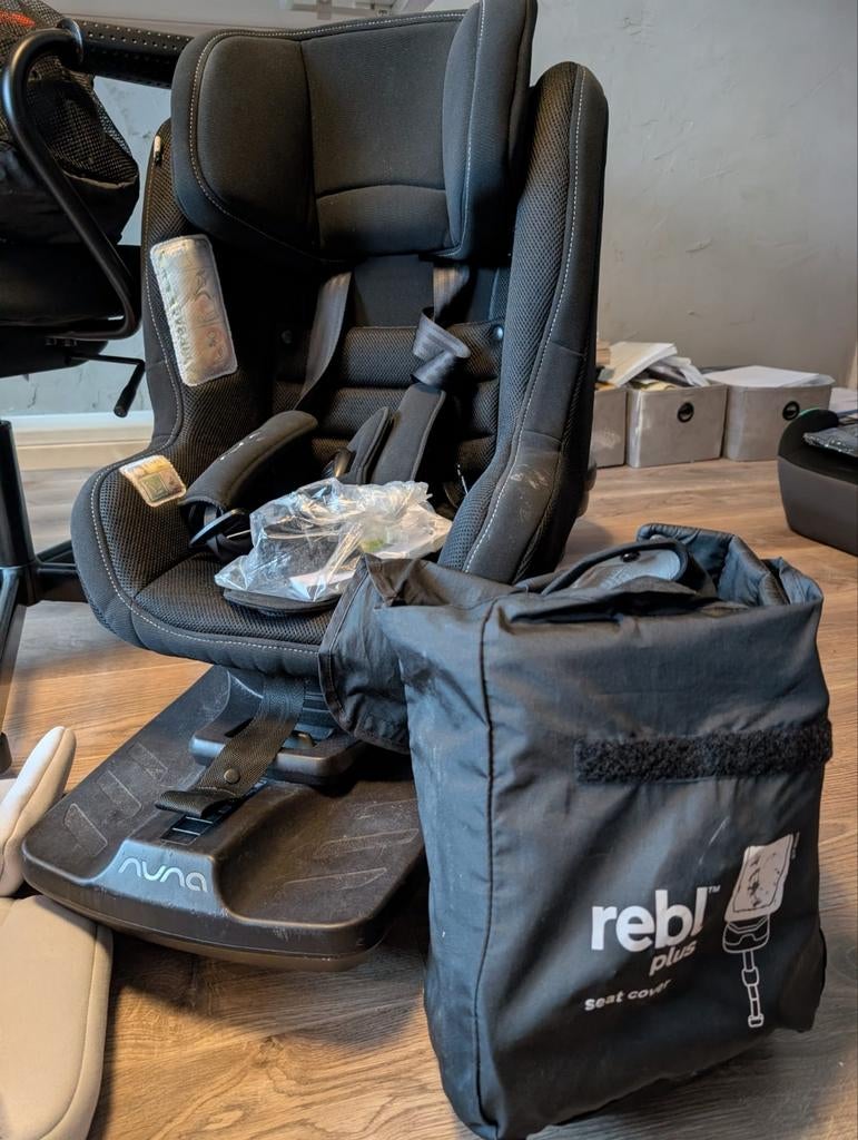 Nuna Rebl Plus isofix, Ophalen of Verzenden, Zo goed als nieuw