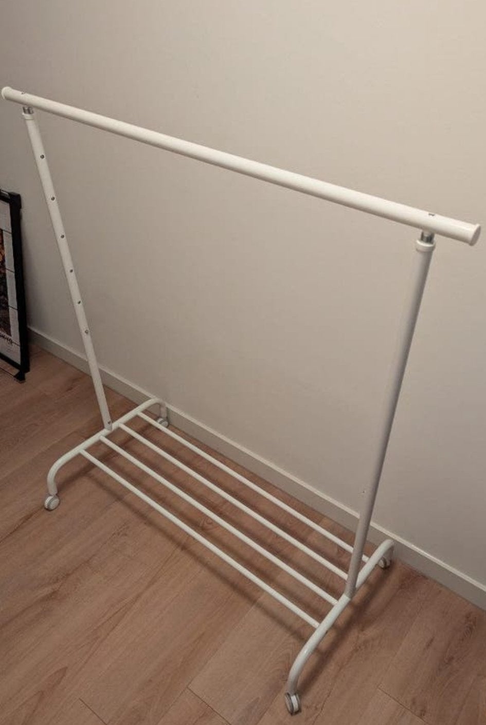 Rigga kledingrek wit met wielen - 110 cm, Kleding | Dames, Kledingrekken, Ophalen of Verzenden, Met wielen, Zo goed als nieuw
