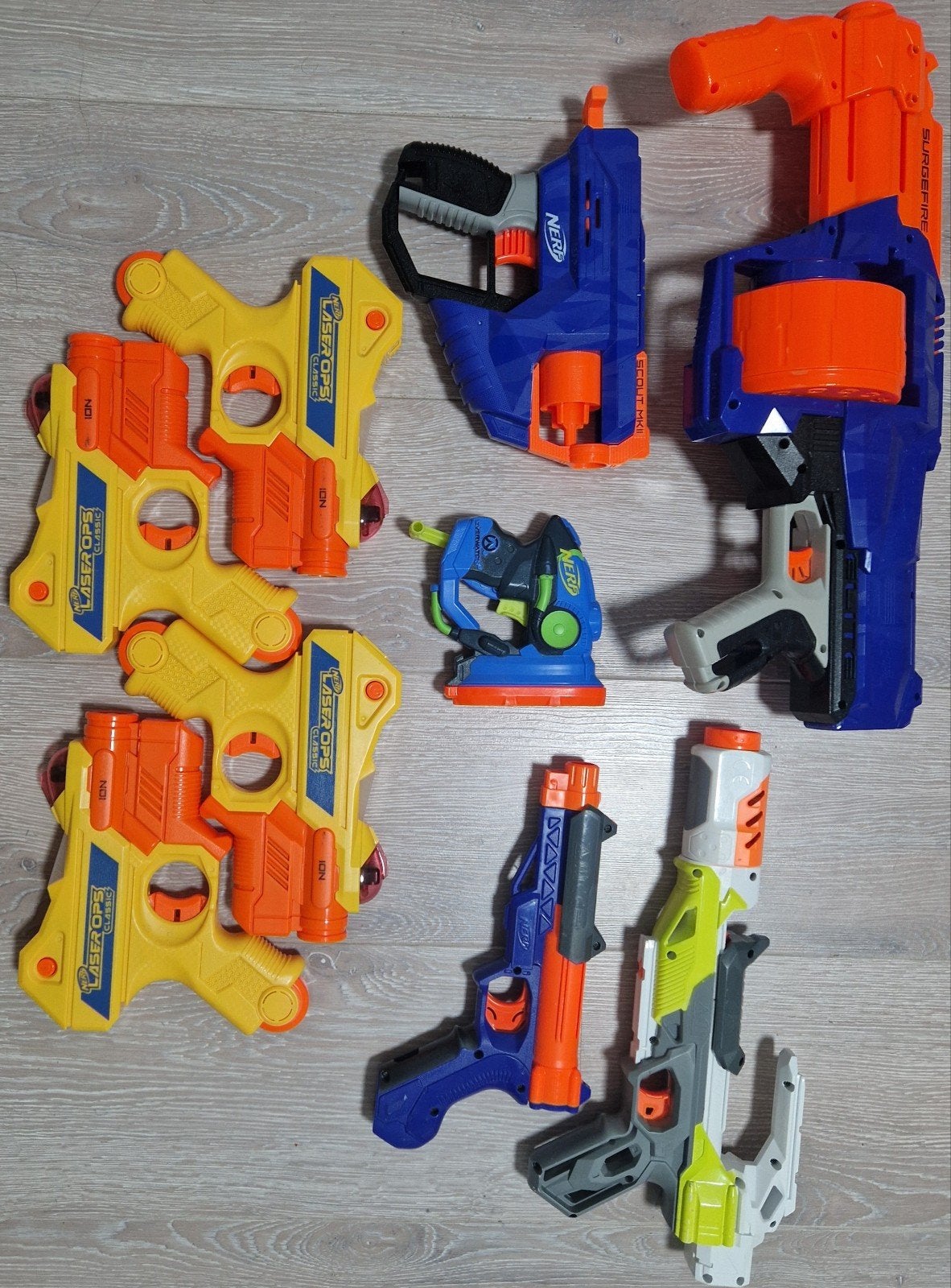 5 normale nerf pistolen 4 lasernerf pistolen, Ophalen of Verzenden