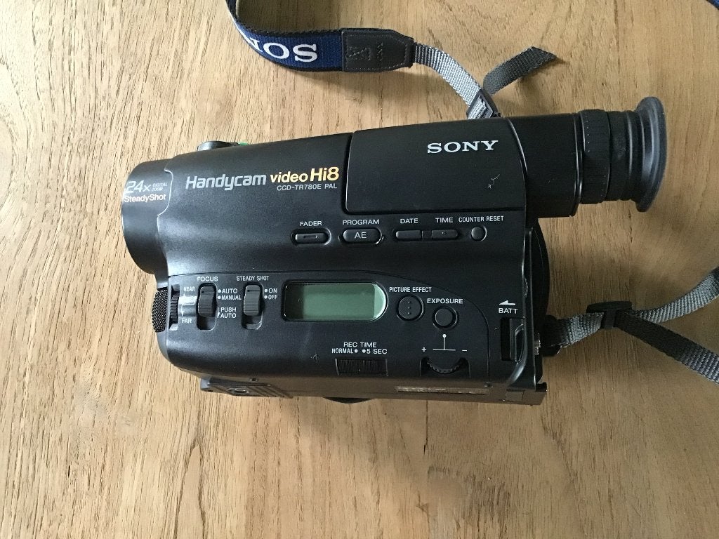 Sony digital camcorder CCD TR 780 Hi8, Ophalen, 20x of meer, Zo goed als nieuw, Sony