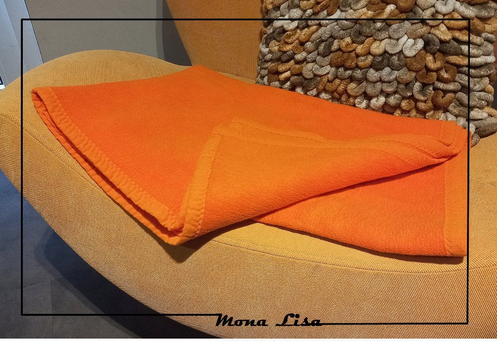 Deken KNALORANJE  = 110 x 150 cm, Huis en Inrichting, Woonaccessoires | Plaids en Woondekens, Ophalen of Verzenden, Oranje