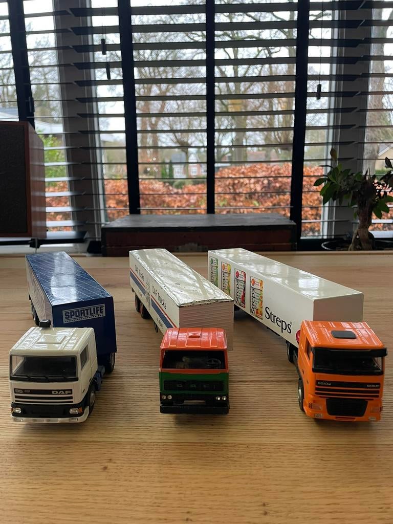 Lion Car DAF 95, 95XF - 3x - Sportlife, Daf, Strepsils, Ophalen of Verzenden, Bus of Vrachtwagen, Lion Toys