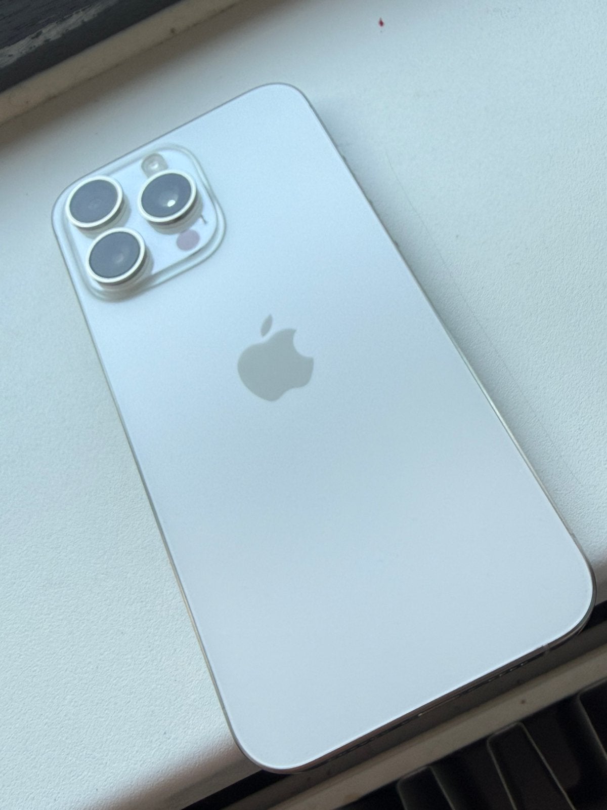 Iphone 15 pro max zilver!, Telecommunicatie, Mobiele telefoons | Apple iPhone, Zwart, IPhone 15 Pro Max, Zo goed als nieuw, Ophalen