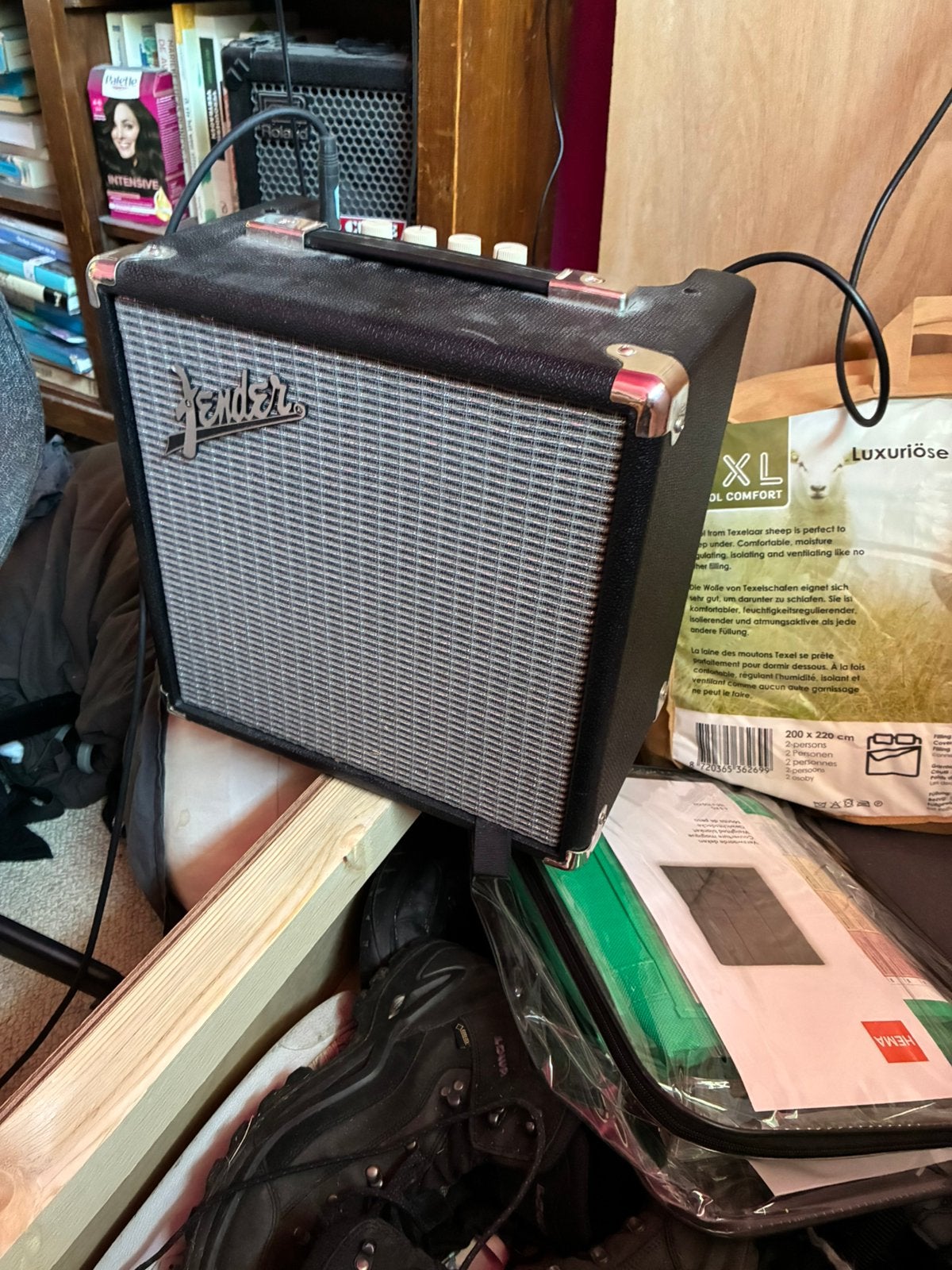 Fender rumble 15 basversterker, Muziek en Instrumenten, Versterkers | Bas en Gitaar, Ophalen of Verzenden, Zo goed als nieuw, Minder dan 50 watt