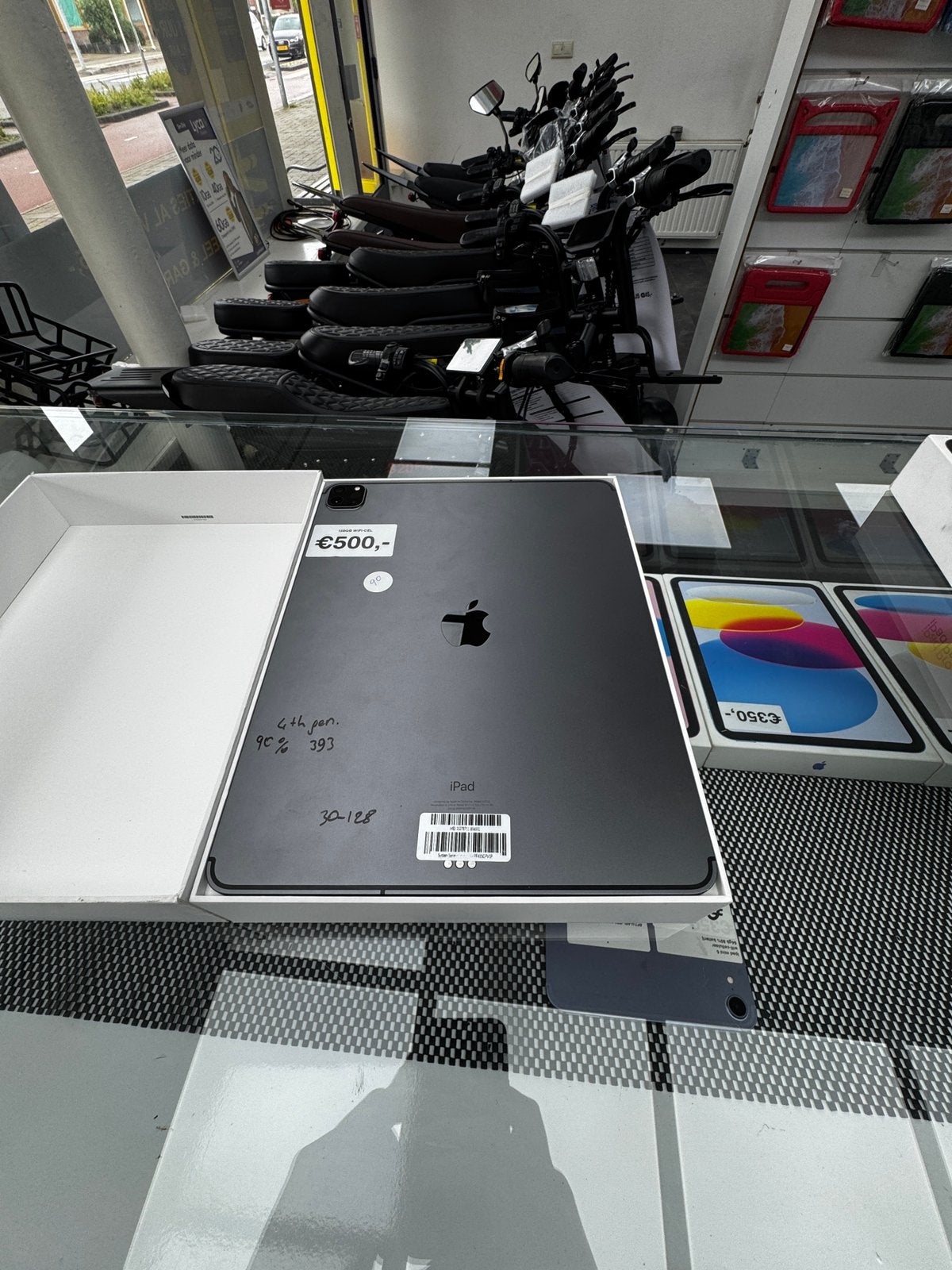 Apple iPad Pro 12.9” Cellular Modellen – Vanaf €500 incl.BTW, Computers en Software, Apple iPads, Apple iPad, 12 inch, Ophalen of Verzenden