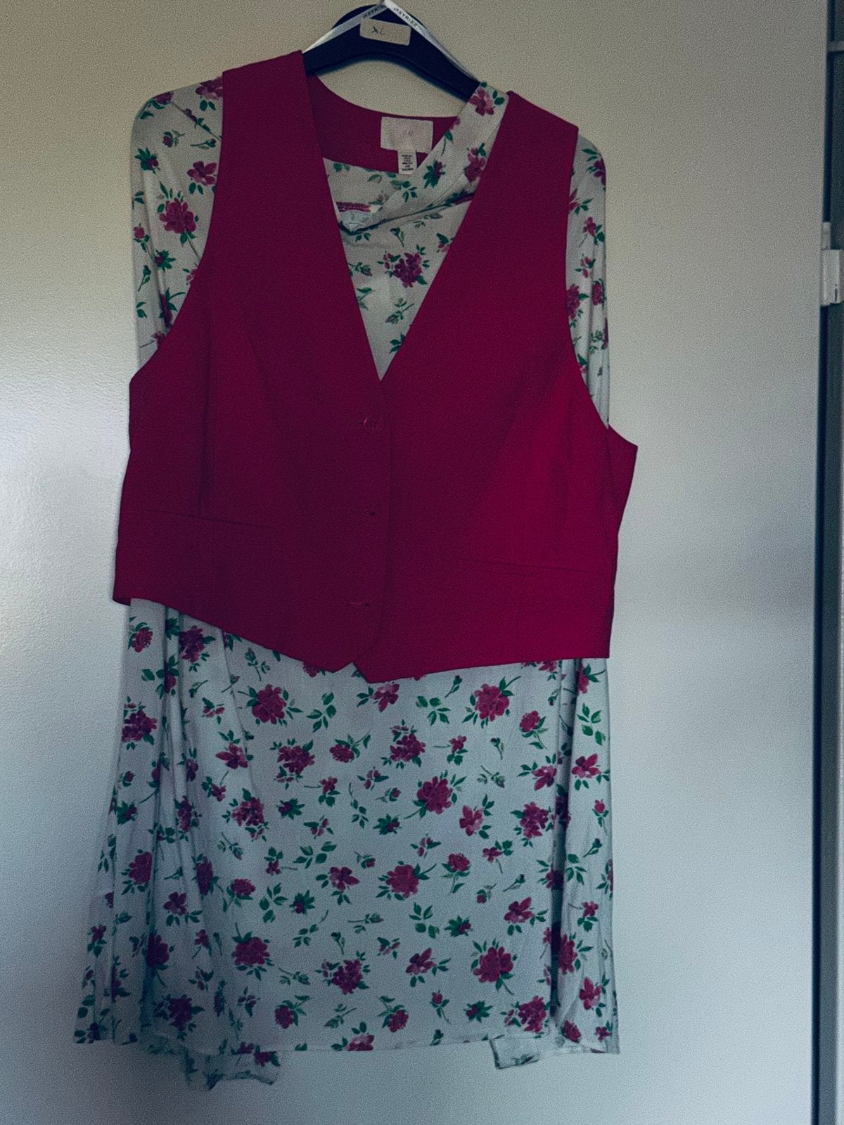 Zomer set roosjes rose met rok en gillet, Ophalen of Verzenden, Zo goed als nieuw