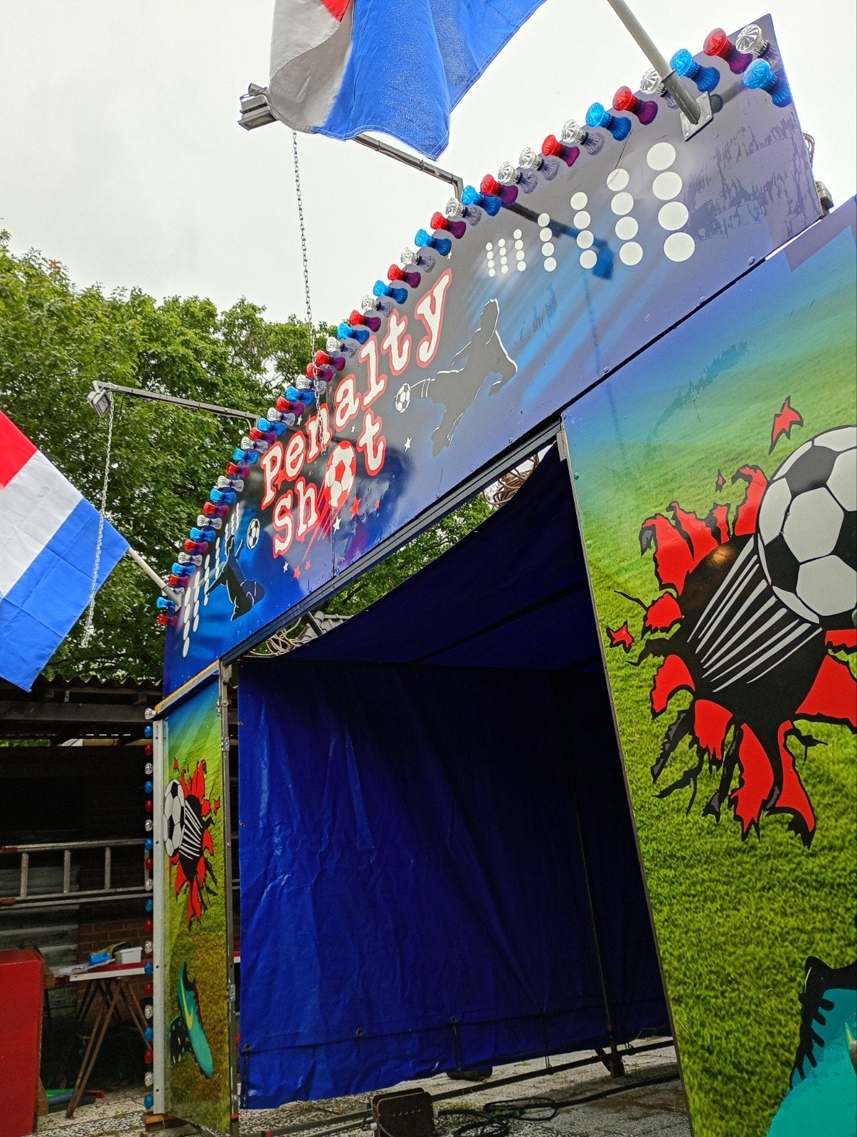 Penaltyshot Kermis, Ophalen