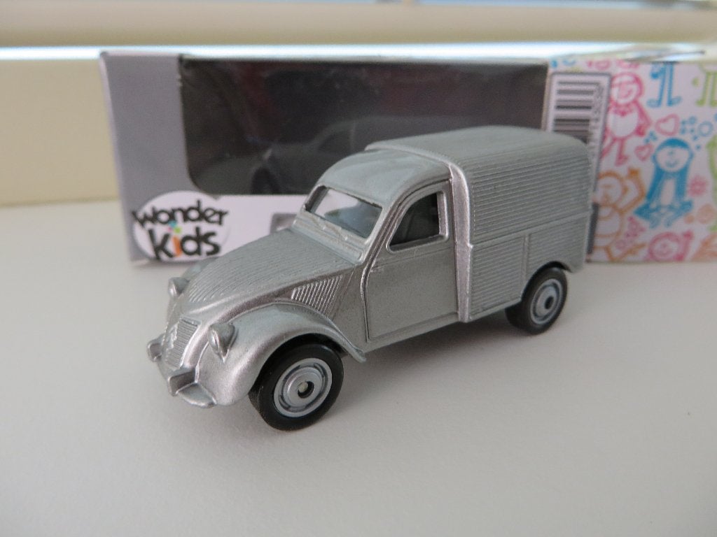 Welly 3 INCH Wonder Kids Citroen 2CV Bestel , Ophalen of Verzenden, Nieuw, Auto