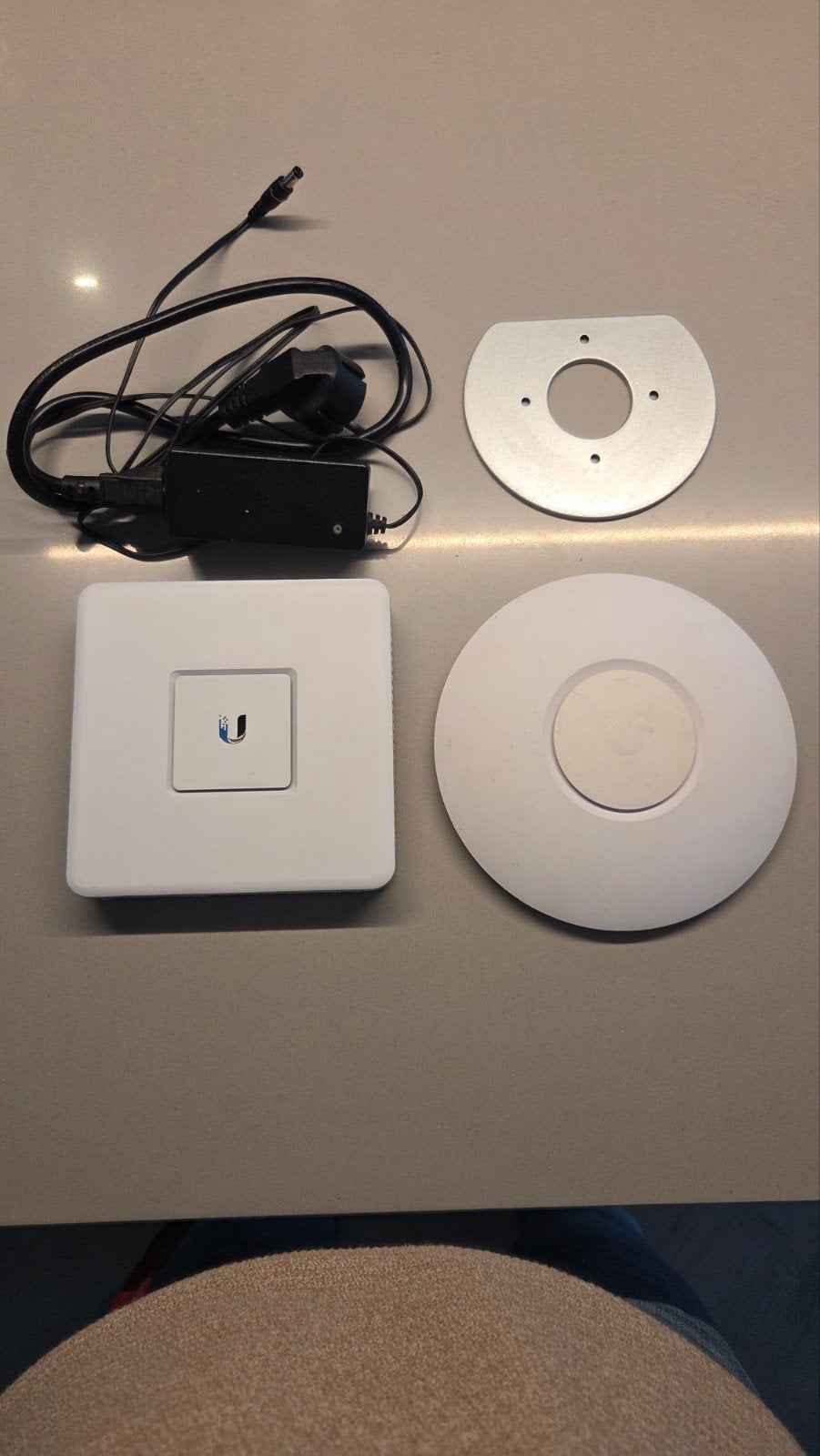 Ubiquiti UniFi USG en UAP-AC-Lite Access Point, Ophalen of Verzenden, Gebruikt, Router, Ubiquiti UniFi