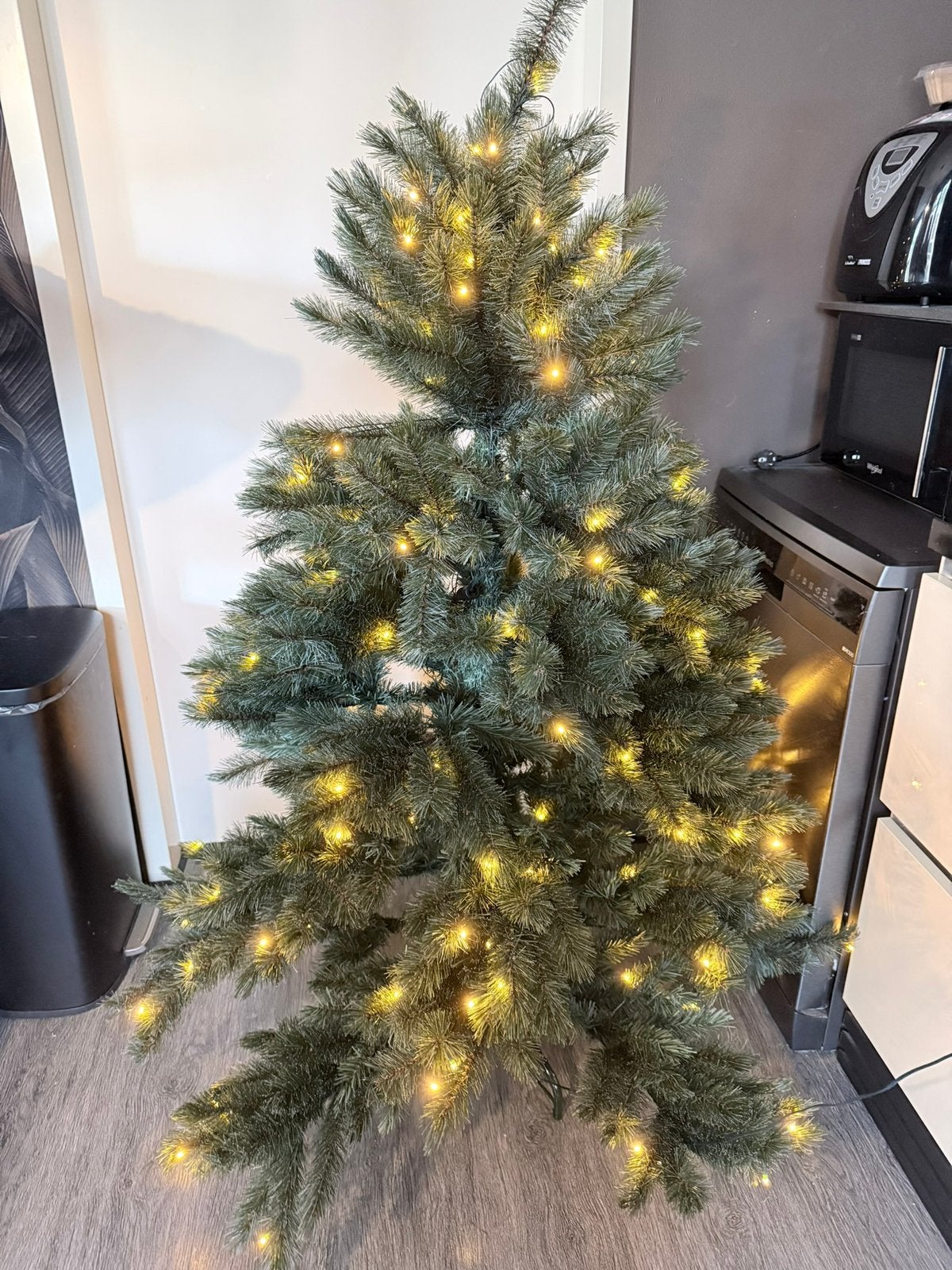 Kerstboom romange 155cm met ingebouwde led verlichting, Ophalen, Zo goed als nieuw