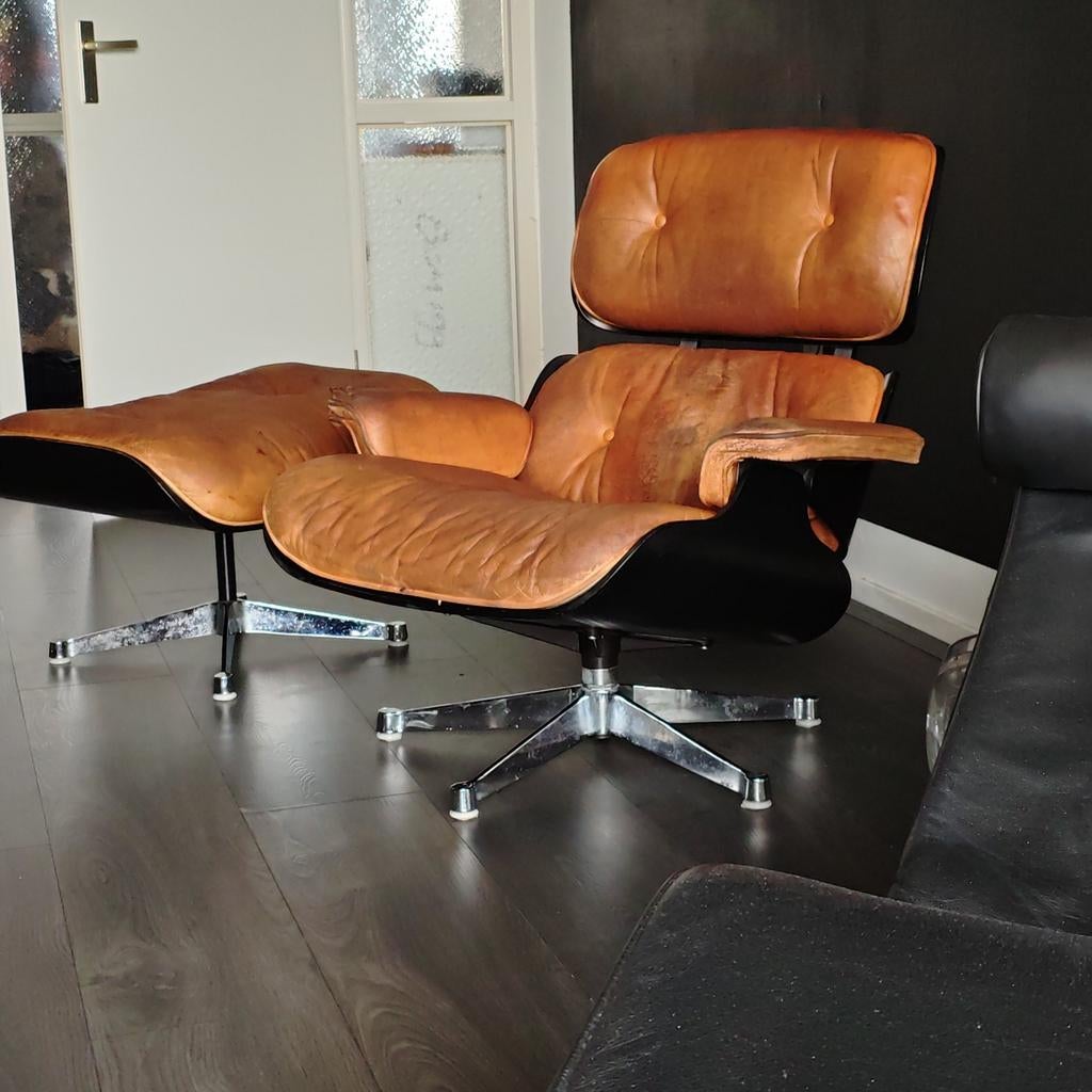 Eames lounge chair set, Vitra H.Miller. Opknapper, Huis en Inrichting, Fauteuils, Ophalen of Verzenden, Gebruikt, Leer, Mid-century modern, Designklassieker