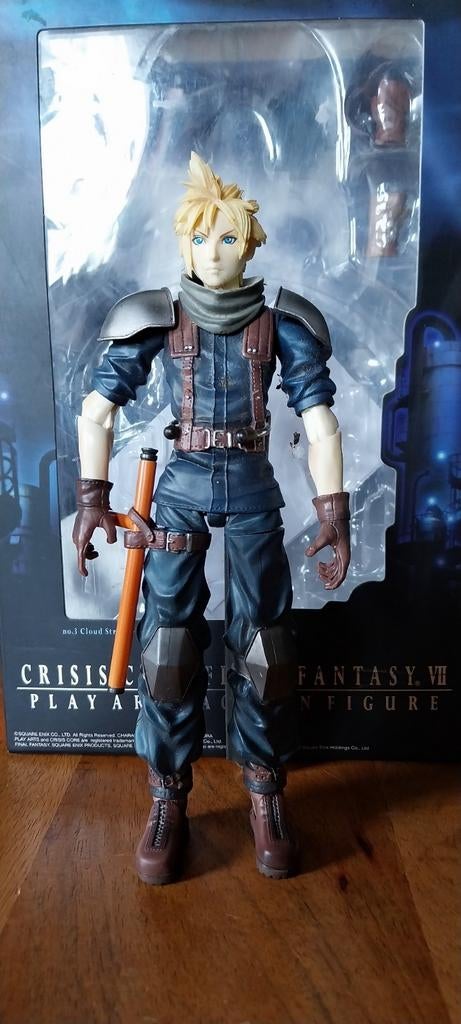 Final Fantasy VII Play Arts Cloud Strife #3 Actiefiguur, Verzamelen, Ophalen of Verzenden, Zo goed als nieuw