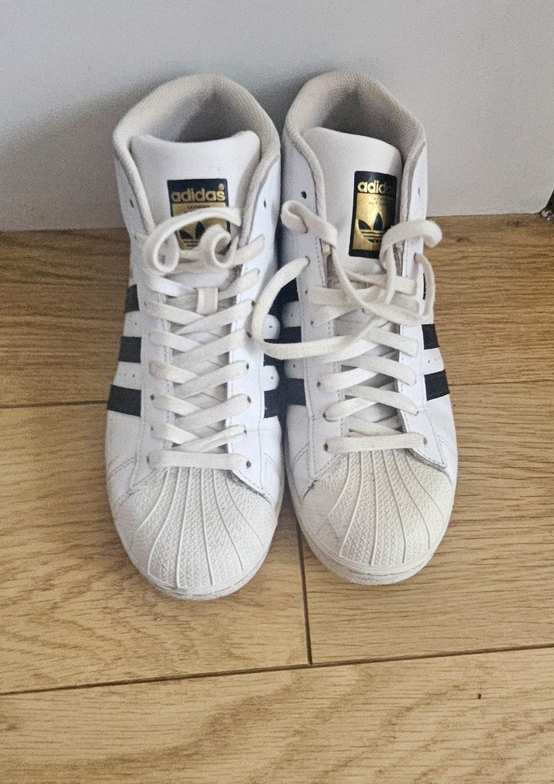 Adidas witte schoenen maat 39 1/2, Kleding | Dames, Schoenen, Adidas, Wit, Ophalen of Verzenden, Sneakers of Gympen