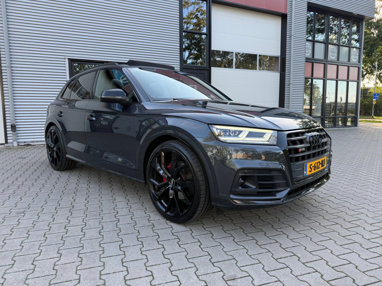 Audi SQ5 2018 | Manhattan Grey | Luchtvering | B&O |, Auto's, Audi, Particulier, Parkeerassistent, Zilver of Grijs, 6 cilinders