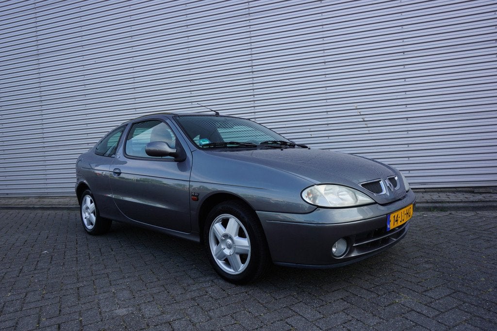 Renault Mégane Coupe 1.4-16V Sport Way Airco / Elekt. ramen, Auto's, Voorwielaandrijving, 4 cilinders, 4 stoelen, Origineel Nederlands