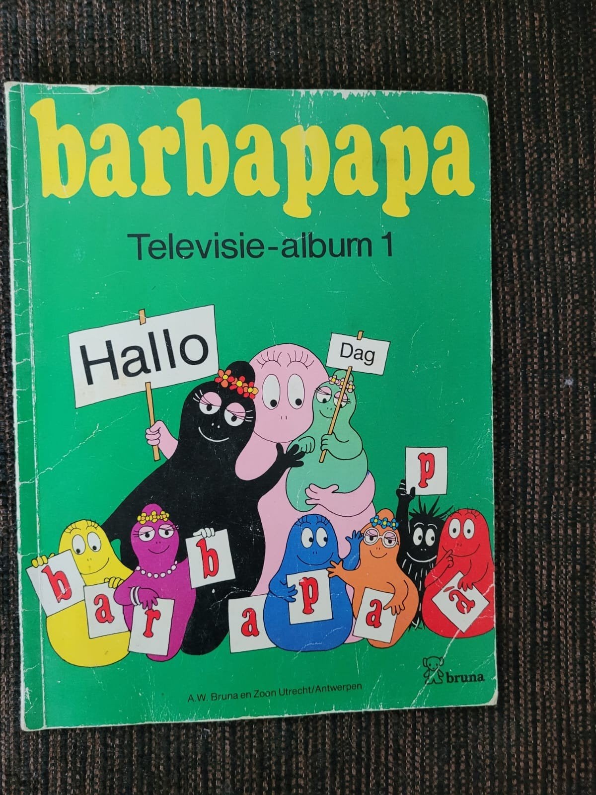 Barbapapa televisie album 1 bruna, Ophalen of Verzenden, Gelezen, Fictie algemeen