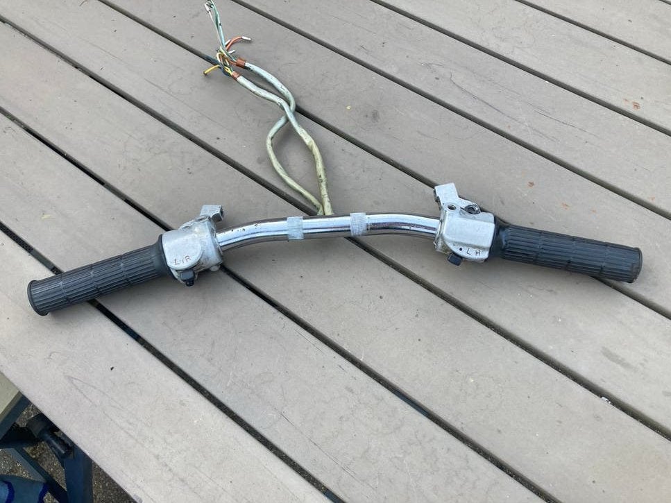 Origineel compleet Stuur Schakelaars Honda ss50 cd50, Fietsen en Brommers, Brommeronderdelen | Oldtimers, Zo goed als nieuw, Overige merken