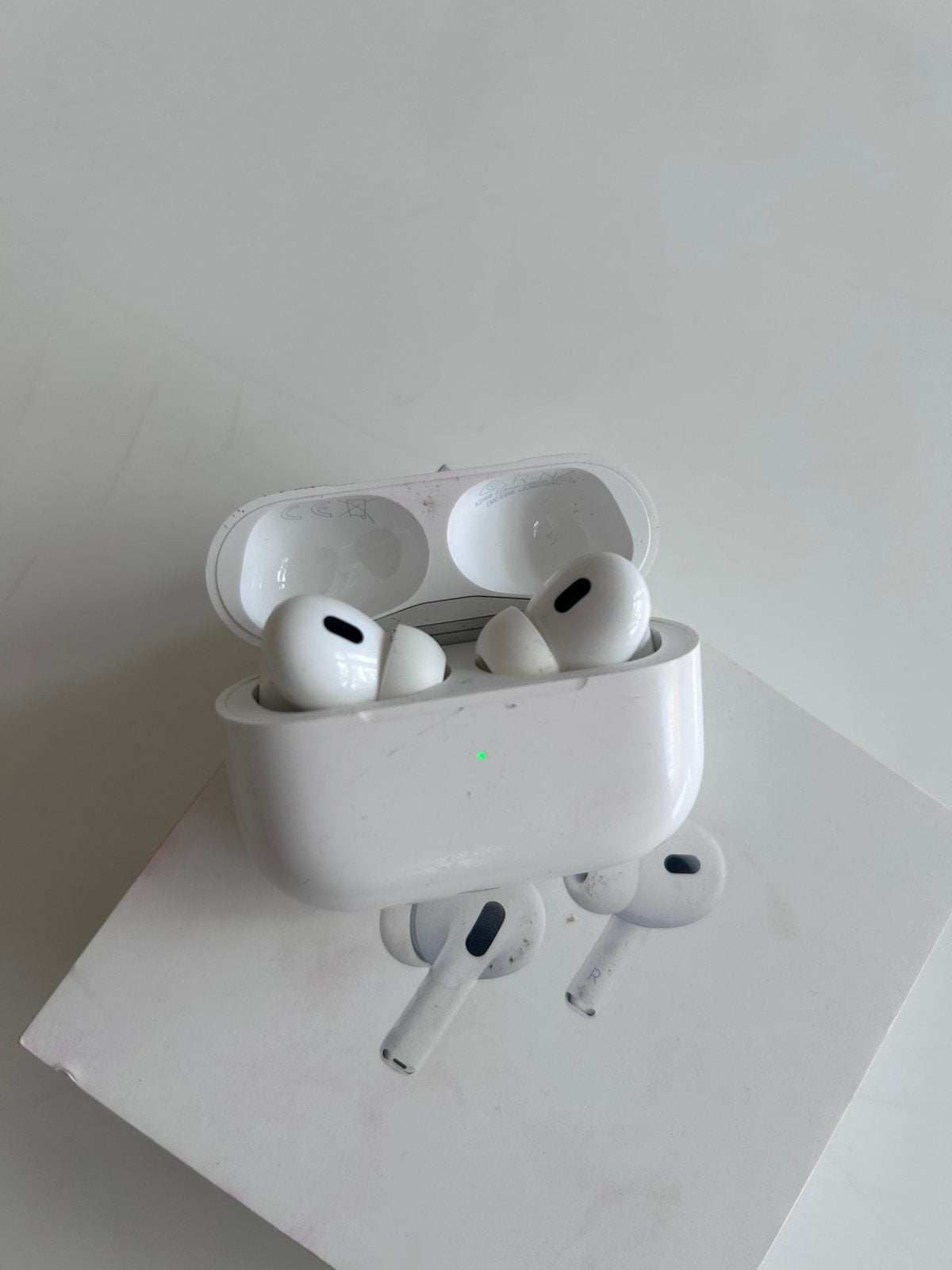 Air Pods Pro 2023, Telecommunicatie, In gehoorgang (in-ear), Verzenden, Zo goed als nieuw, Apple