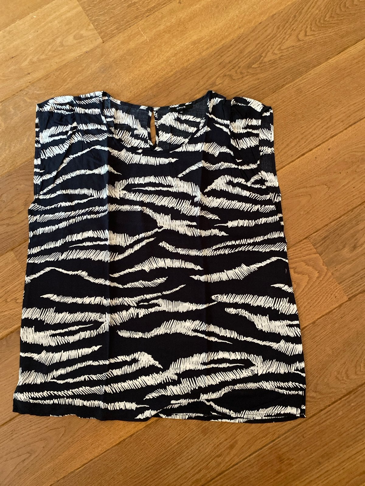 Opus mouwloze top met zebraprint, maat 44, Zwart, Maat 46/48 (XL) of groter, Nieuw, Ophalen of Verzenden