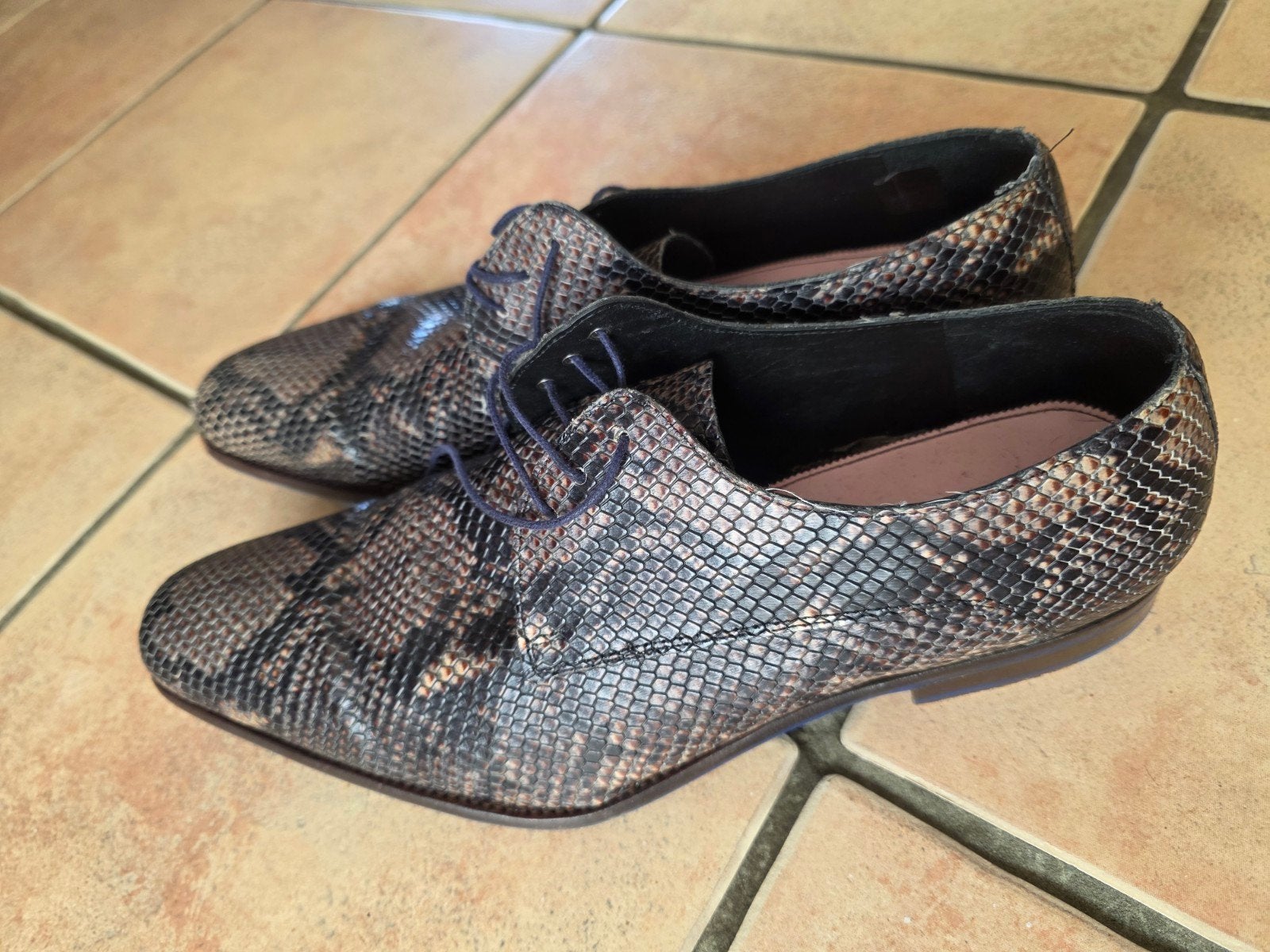 Floris van Bommel veterschoenen met slangenprint, Kleding | Heren, Schoenen, Ophalen, Bruin, Floris van Bommel, Gedragen