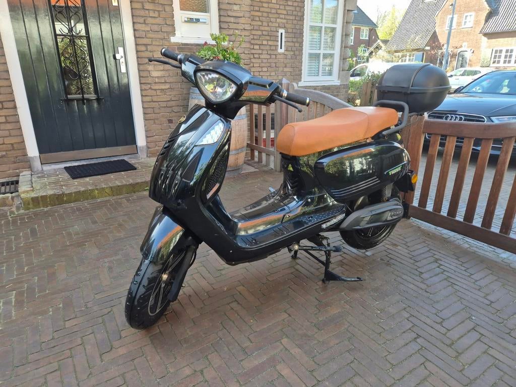 Elektrische scooter met lage kilometerstand, Ophalen, Zo goed als nieuw, Elektrisch, Overige merken