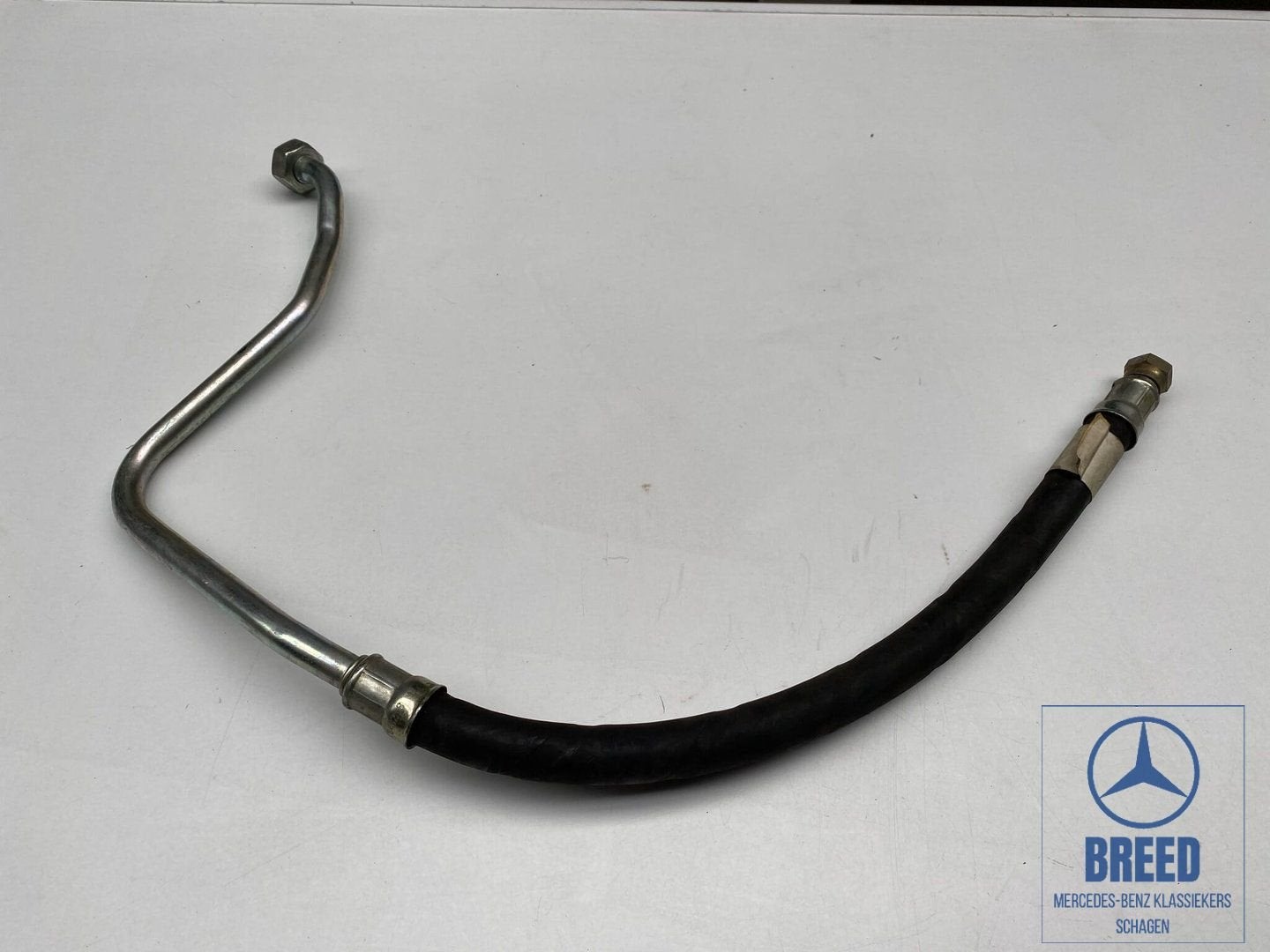 NOS slang oliekoeler voor Mercedes-Benz W123 240D, -, Nieuw, Ophalen of Verzenden, -