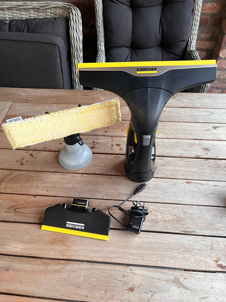 Kärcher WV 2 Plus N Raamwisser - Compleet en Zo Goed als Nie, Ophalen of Verzenden, Raamwisser of Trekker