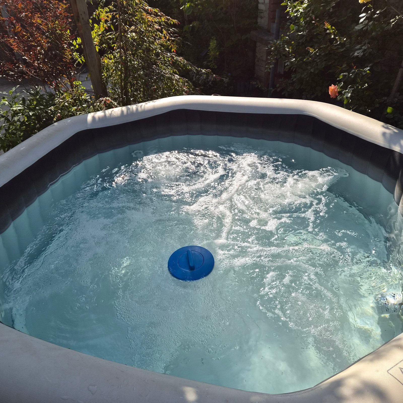 Intex Jacuzzi 6-persoons met bubbels en jets, Ophalen of Verzenden, Gebruikt, Afdekzeil, Opblaasbaar