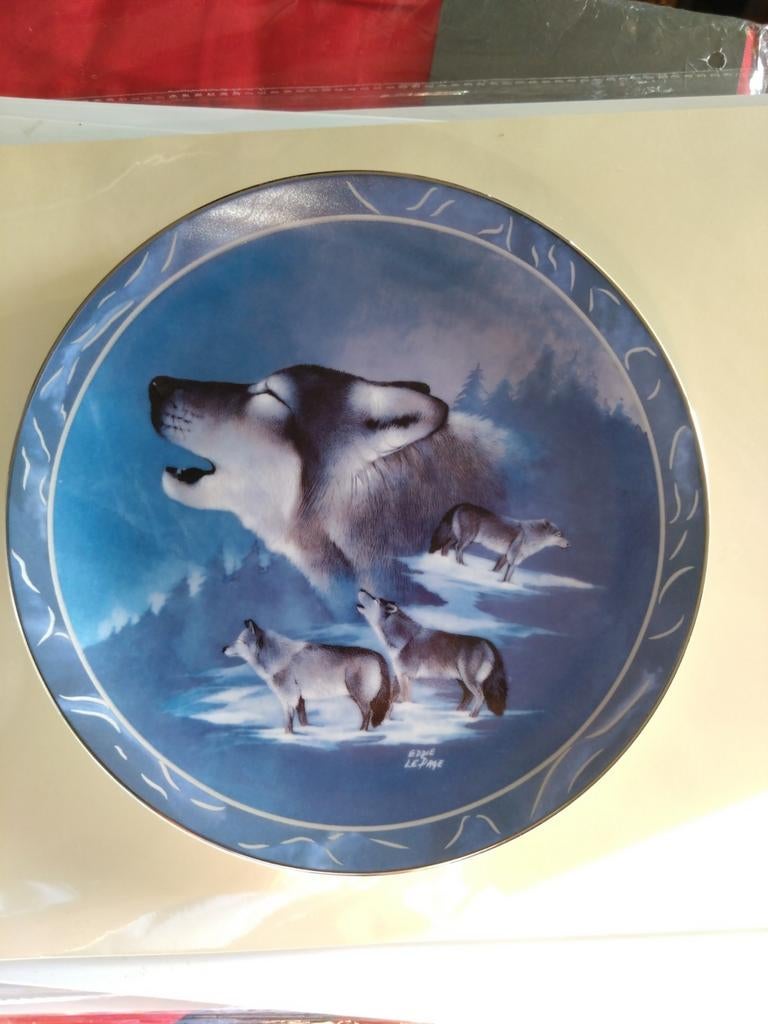 Bradford Spirit of the wilderness 2 x bord Eddie LePage, Ophalen, Zo goed als nieuw