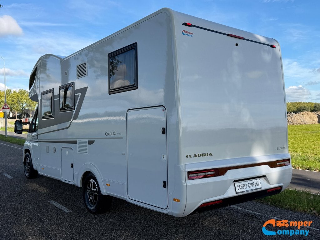Adria Coral XL 660 SL Lengte bedden | Automaat | 5-persoons, Caravans en Kamperen, Automaat, Alkoof, Ringverwarming, Fiat