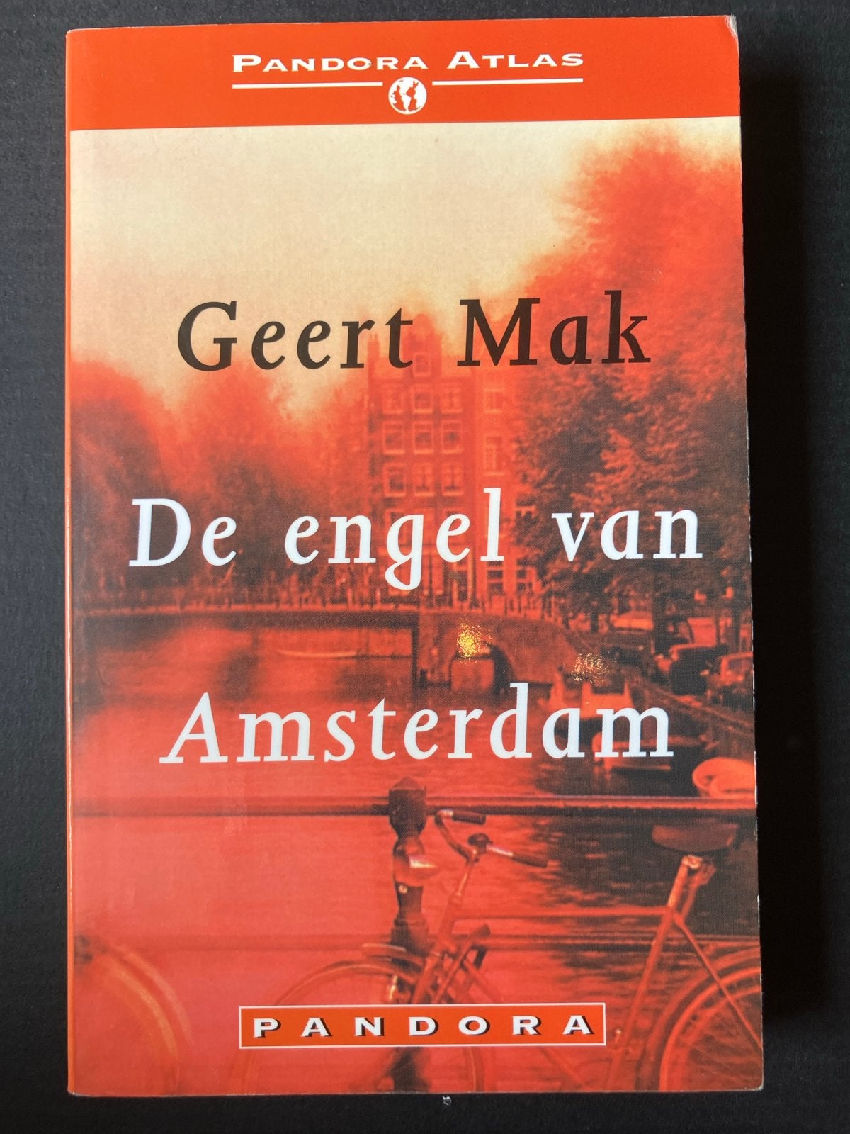 Geert Mak - De engel van Amsterdam (Pandora Atlas), Ophalen of Verzenden, Gelezen, Nederland