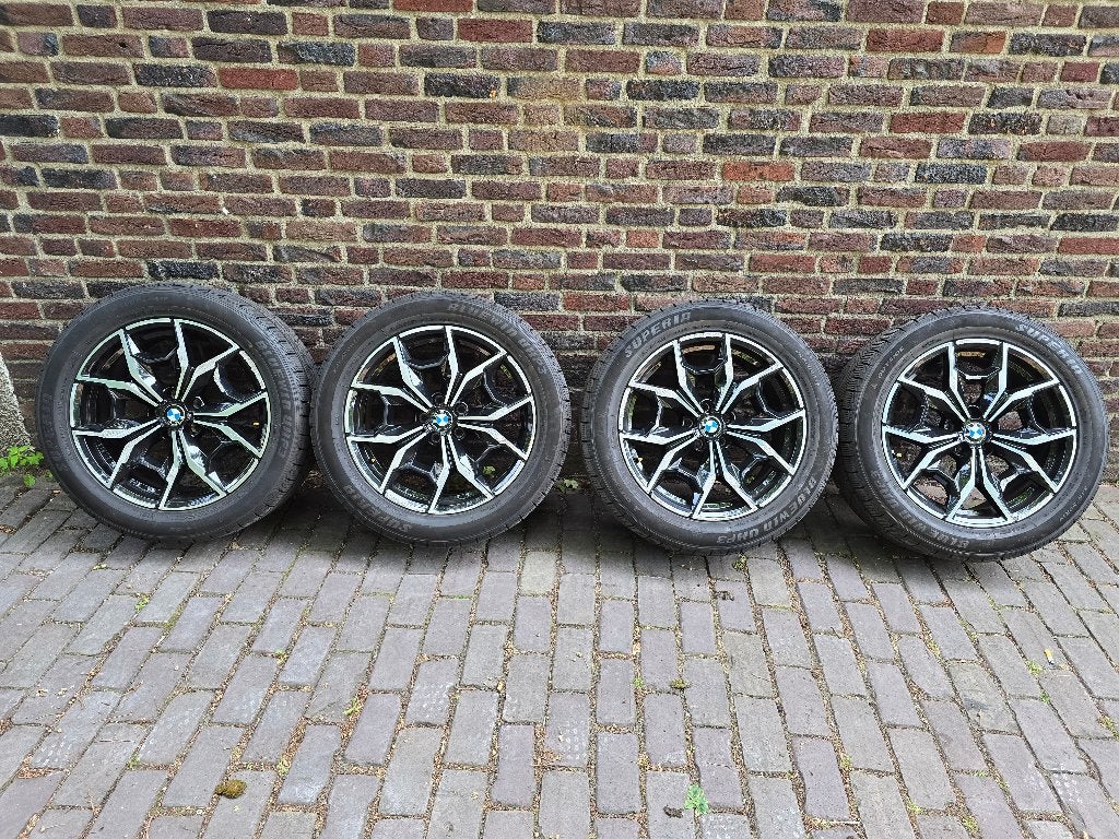 BMW velgen met winterbanden(zo goed als nieuw)- velgen zijn, Auto-onderdelen, Banden en Velgen, All Season, Personenwagen, Ophalen