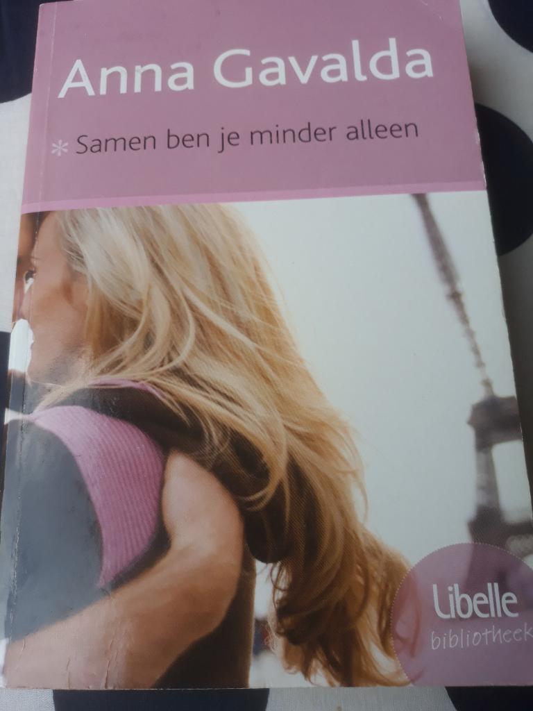 Samen ben je minder alleen - anna gavalda paperback, Ophalen of Verzenden, Gelezen