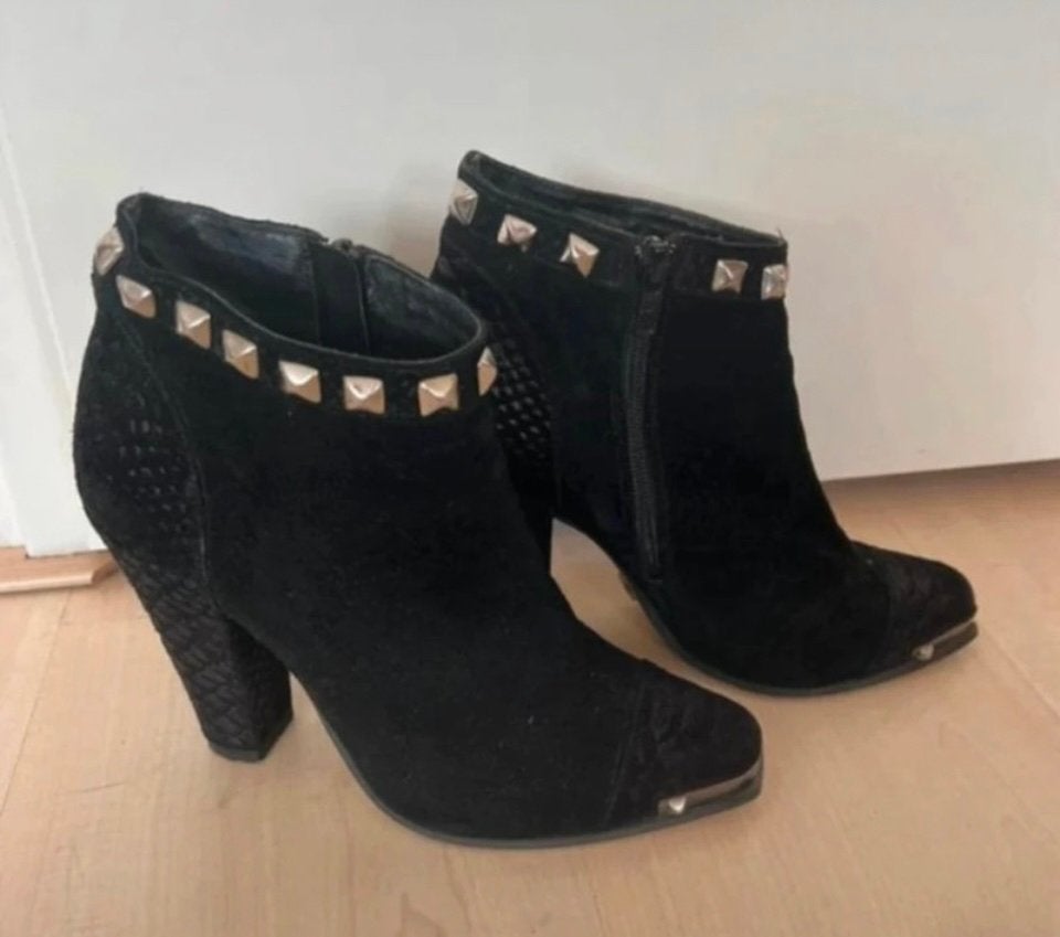 Zgst Zwarte enkellaarsjes supertrash, 39, Kleding | Dames, Ophalen of Verzenden, Zo goed als nieuw, Zwart
