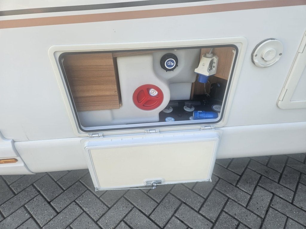 Foto 8 van Weinsberg pepper 600 MEG 1e eigenaar , Nieuwstaat.
