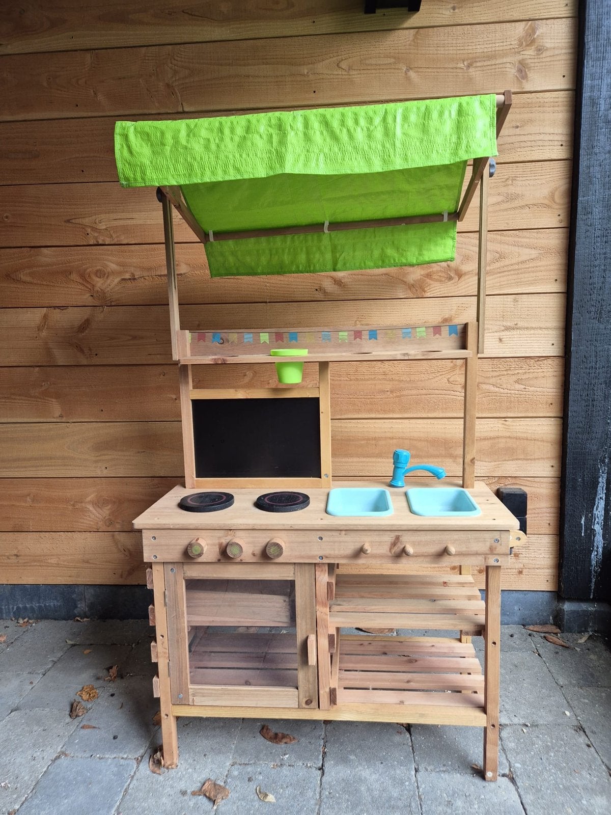 Houten keukentje met werkende kraan en grillplaat, Ophalen, Zo goed als nieuw, Jongen of Meisje