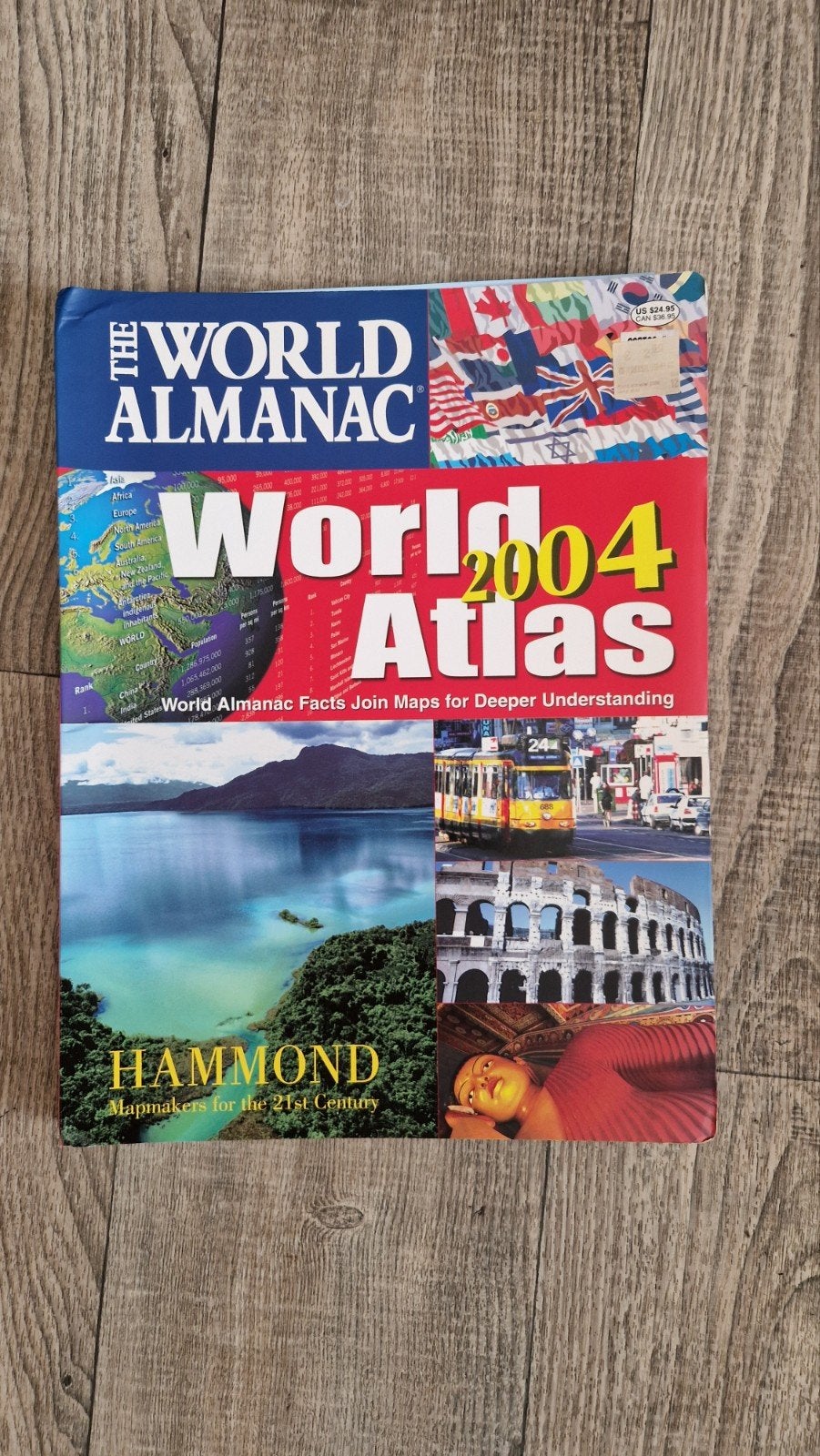 The World Almanac and Book of Facts 2004 World Atlas, Overige atlassen, Ophalen of Verzenden, Zo goed als nieuw, Wereld