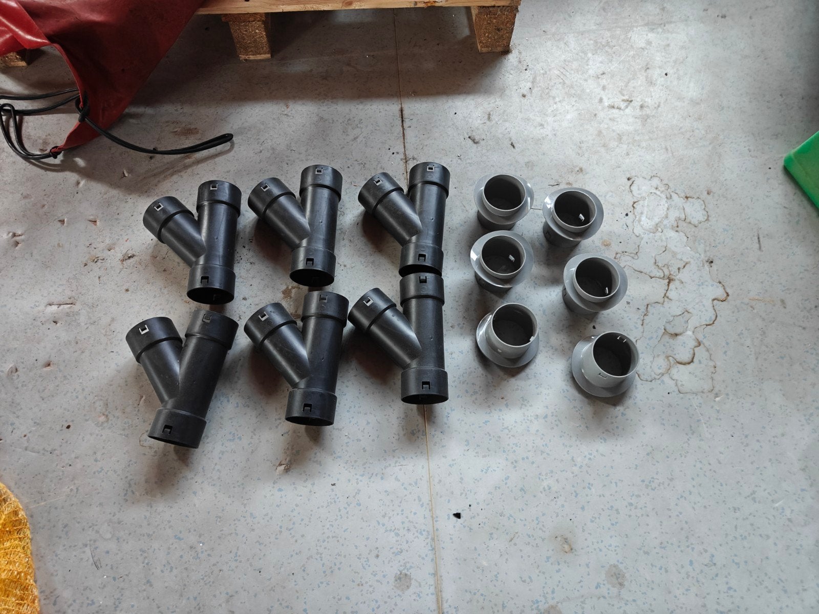 6 nieuwe drainagebuis Y-stukken en 6 zadels (Ø 80mm), Ophalen, Pvc, Overige typen, 60 tot 80 mm