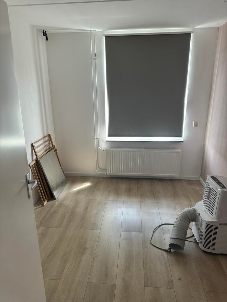 Kamer te huur alleen voor vrouw only women, Eindhoven