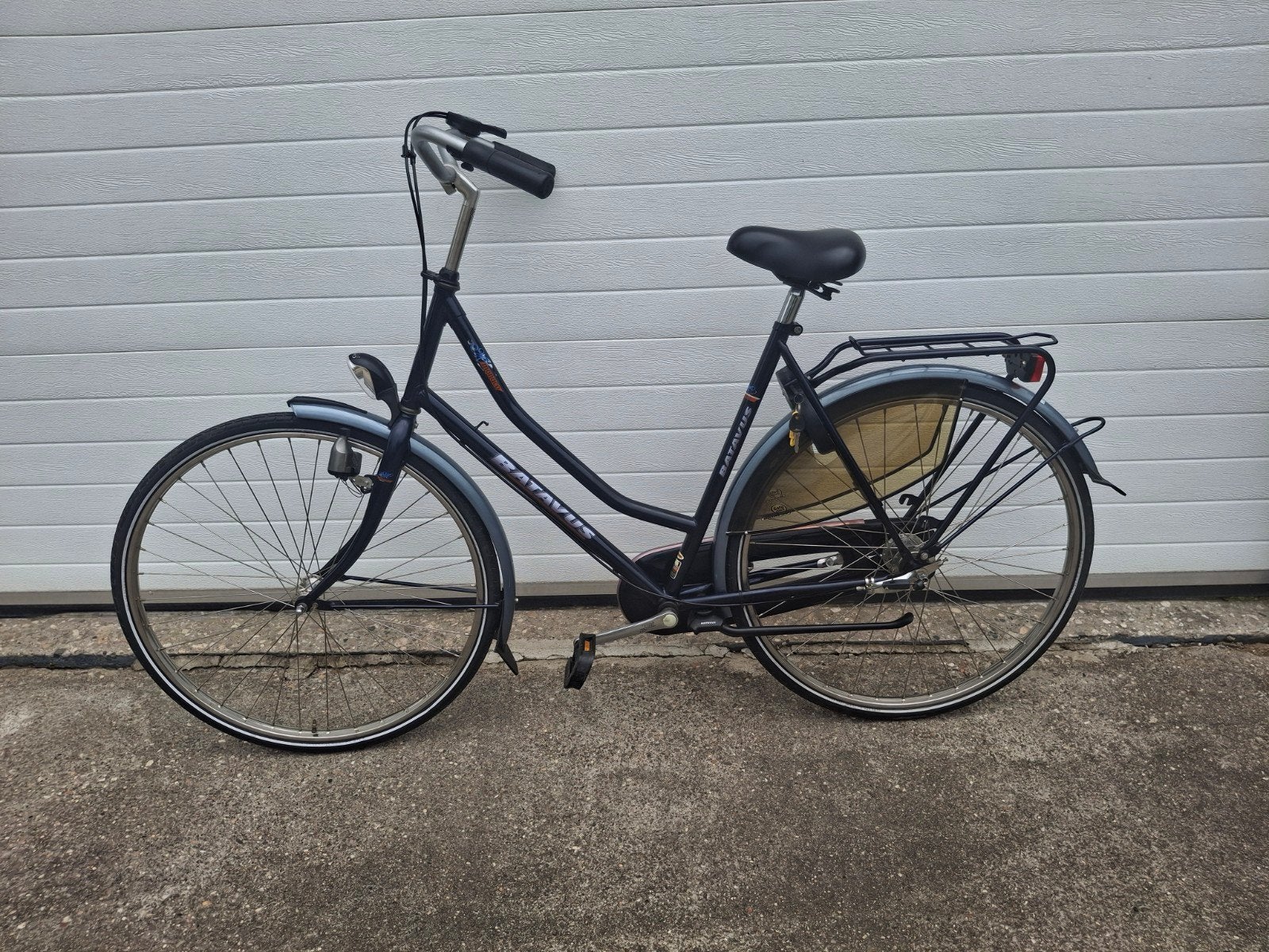Batavus damesfiets 28 inch met versnellingen., 56 cm of meer, Ophalen, Gebruikt, Versnellingen